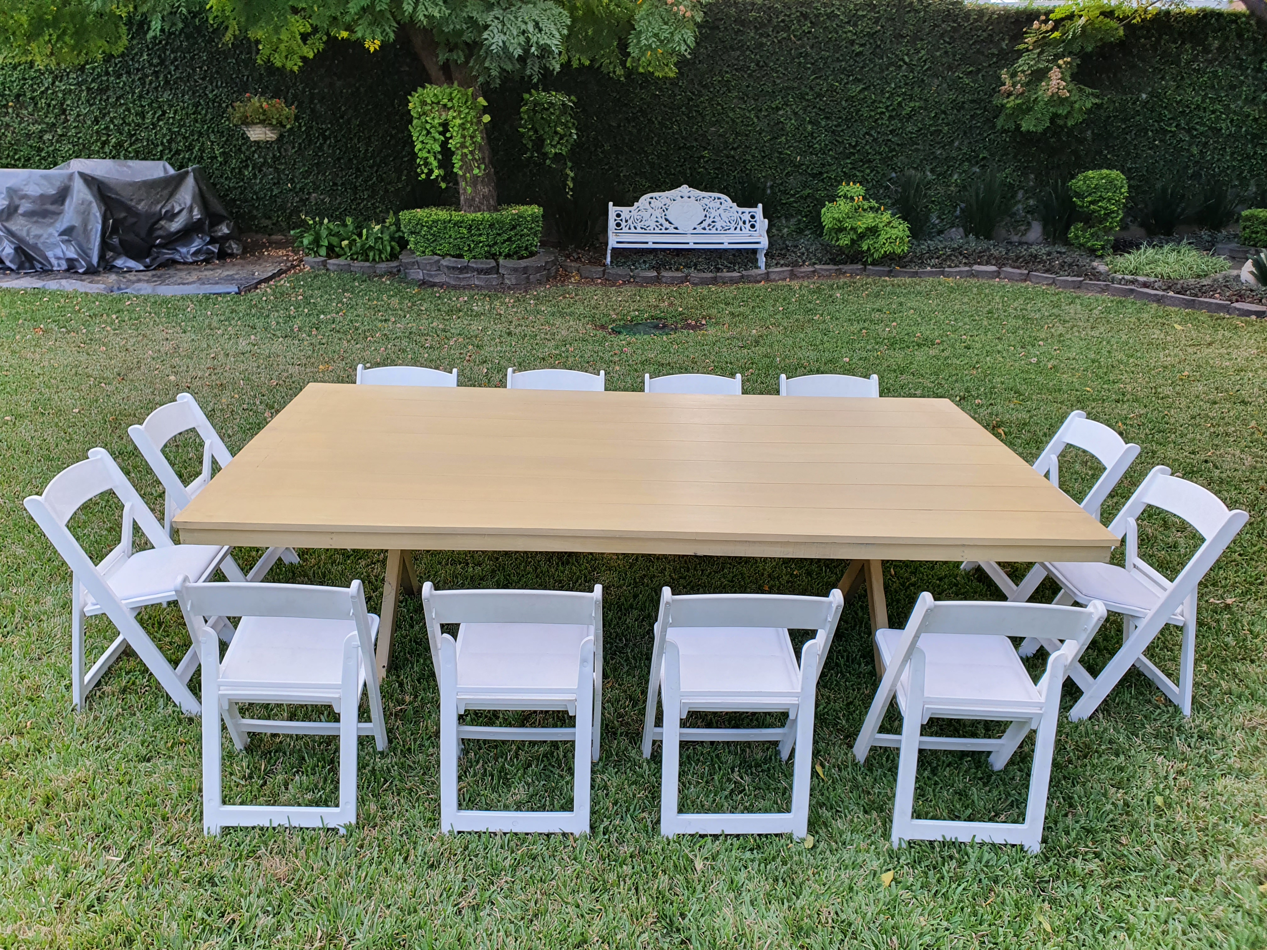 Mesa Rectangular de Madera Natural con Silla Avant renta en Monterrey